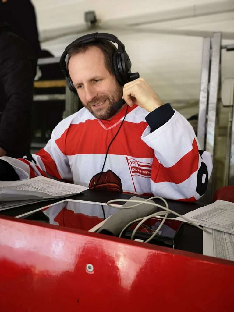 Kraków bez hokeja Cracovia Adam Grzanka konferanjser prezenter Nowa Huta 1 grzanka komentator