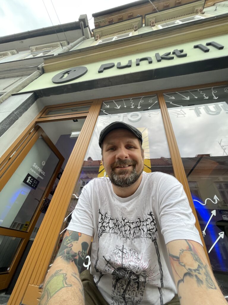 Konferansjer Śląsk - Adam Grzanka i kucharz Maciej podczas eventu kilinarno kabaretowego punkt 11